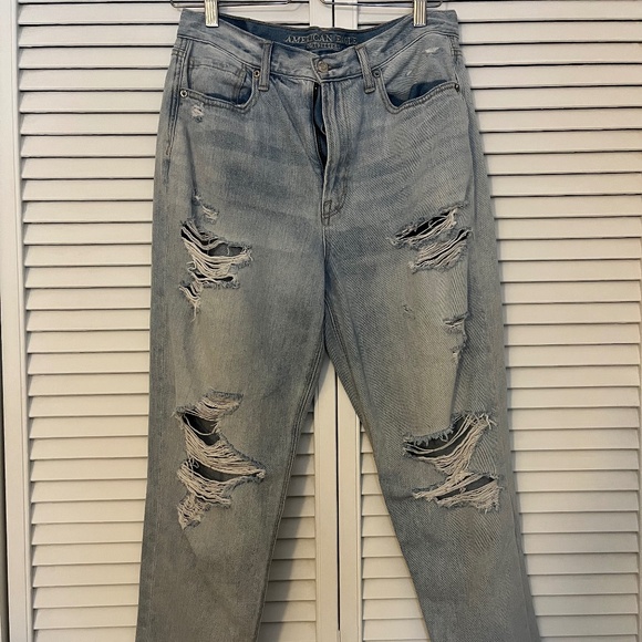 American Eagle Outfitters Light Blue Ripped Cropped Mom Jeans, 12 Regular - Picture 1 of 2
